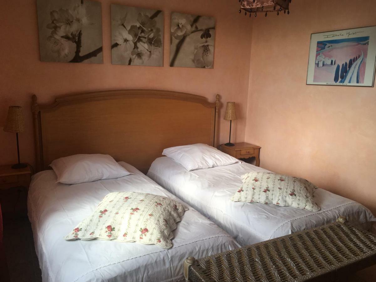 La Ferme Du Petit Segries Bed And Breakfast Moustiers-Sainte-Marie Dış mekan fotoğraf