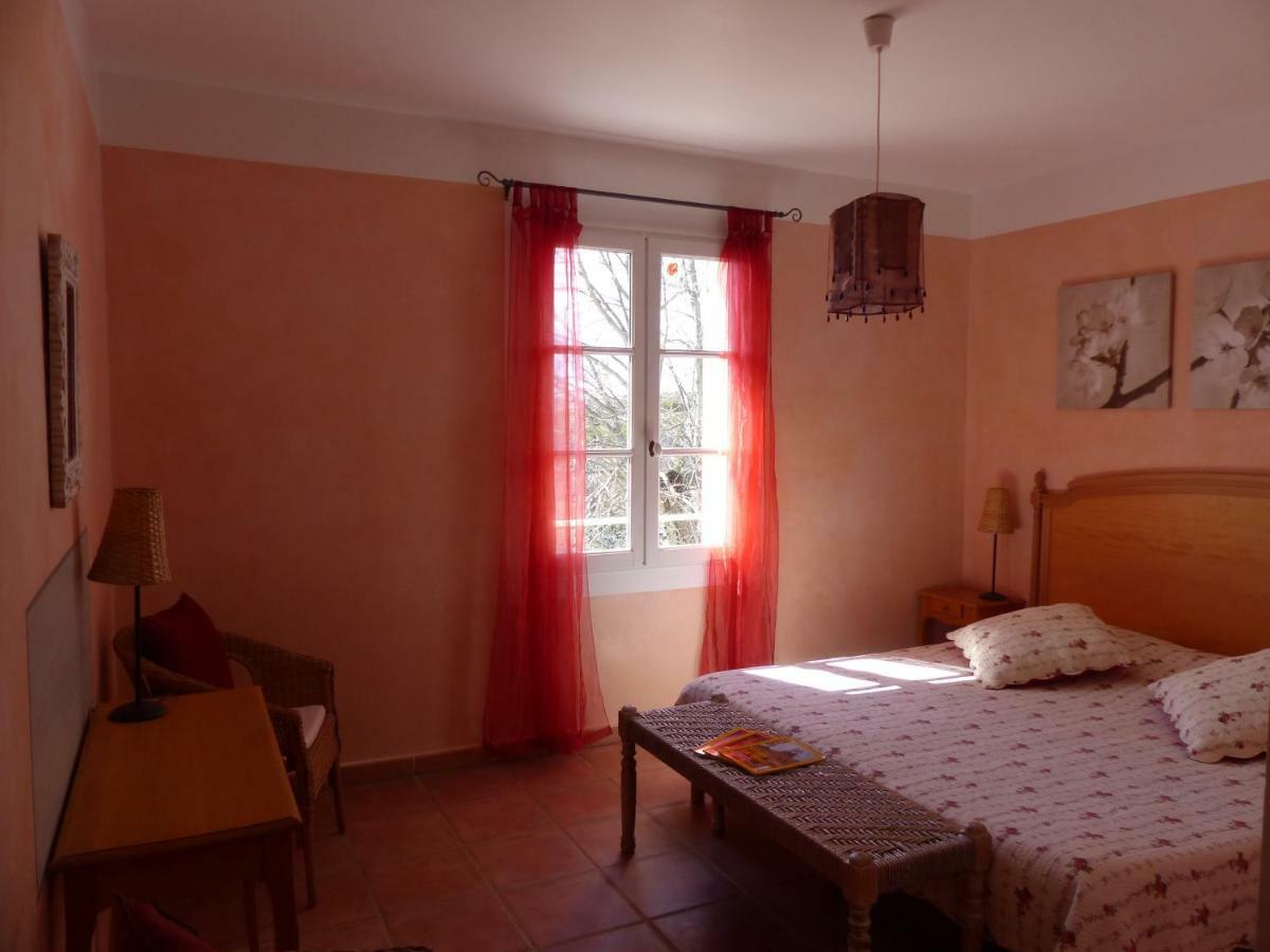 La Ferme Du Petit Segries Bed And Breakfast Moustiers-Sainte-Marie Dış mekan fotoğraf